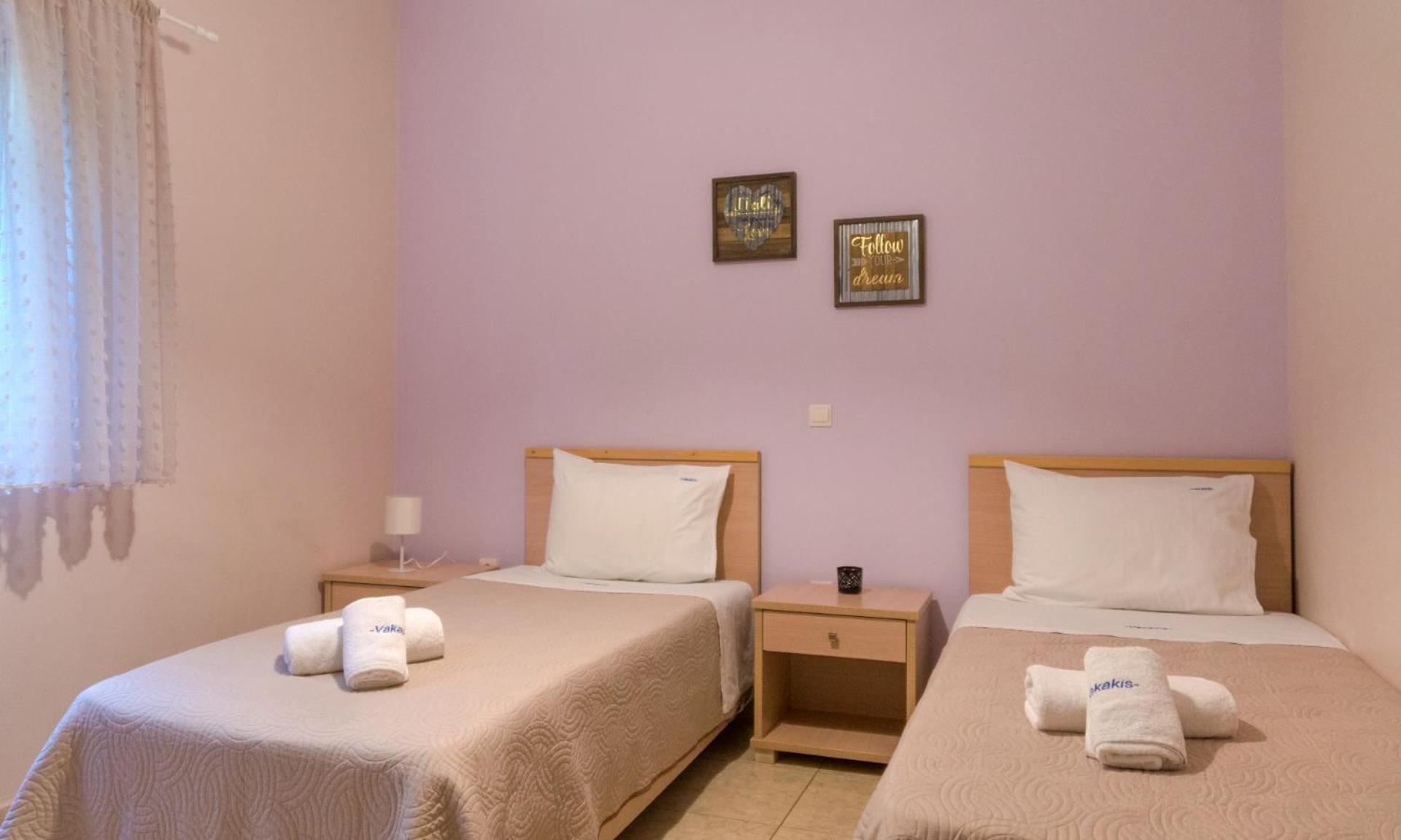 Vakakis-Me Apartments Palaiochora Dış mekan fotoğraf