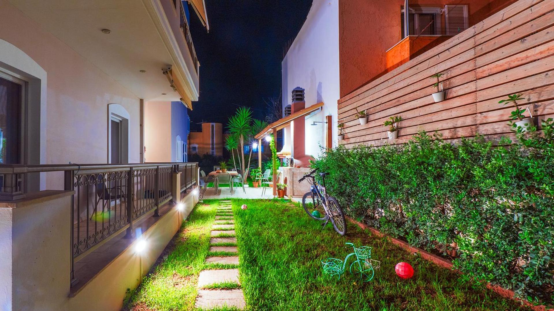 Vakakis-Me Apartments Palaiochora Dış mekan fotoğraf