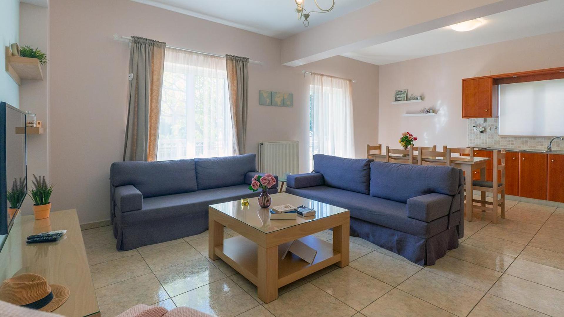 Vakakis-Me Apartments Palaiochora Dış mekan fotoğraf