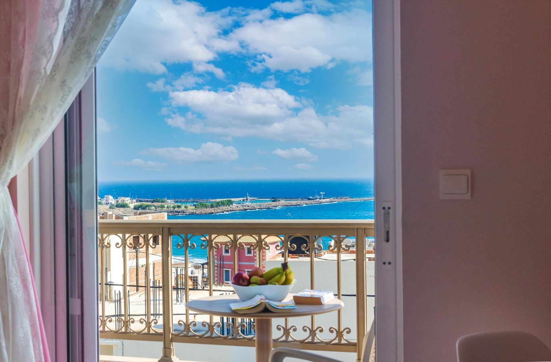 Vakakis-Me Apartments Palaiochora Dış mekan fotoğraf