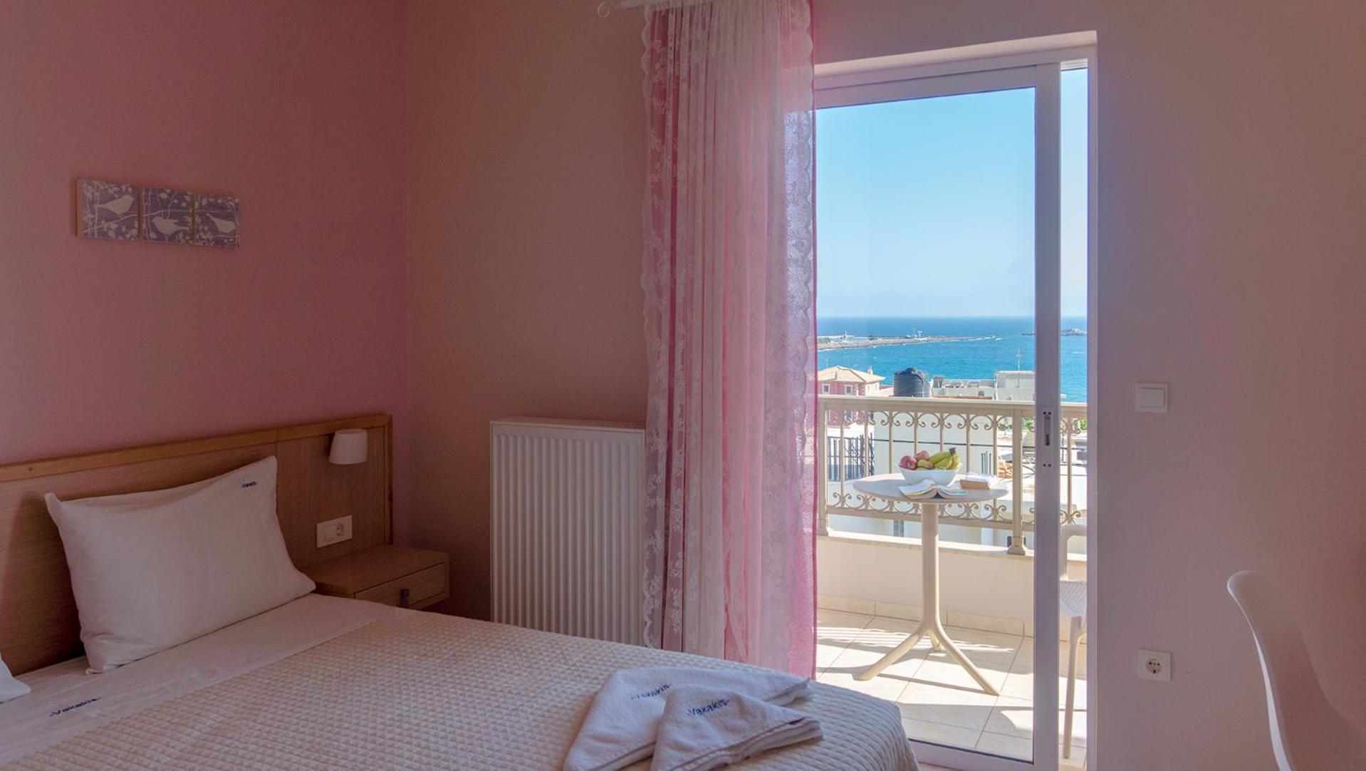 Vakakis-Me Apartments Palaiochora Dış mekan fotoğraf